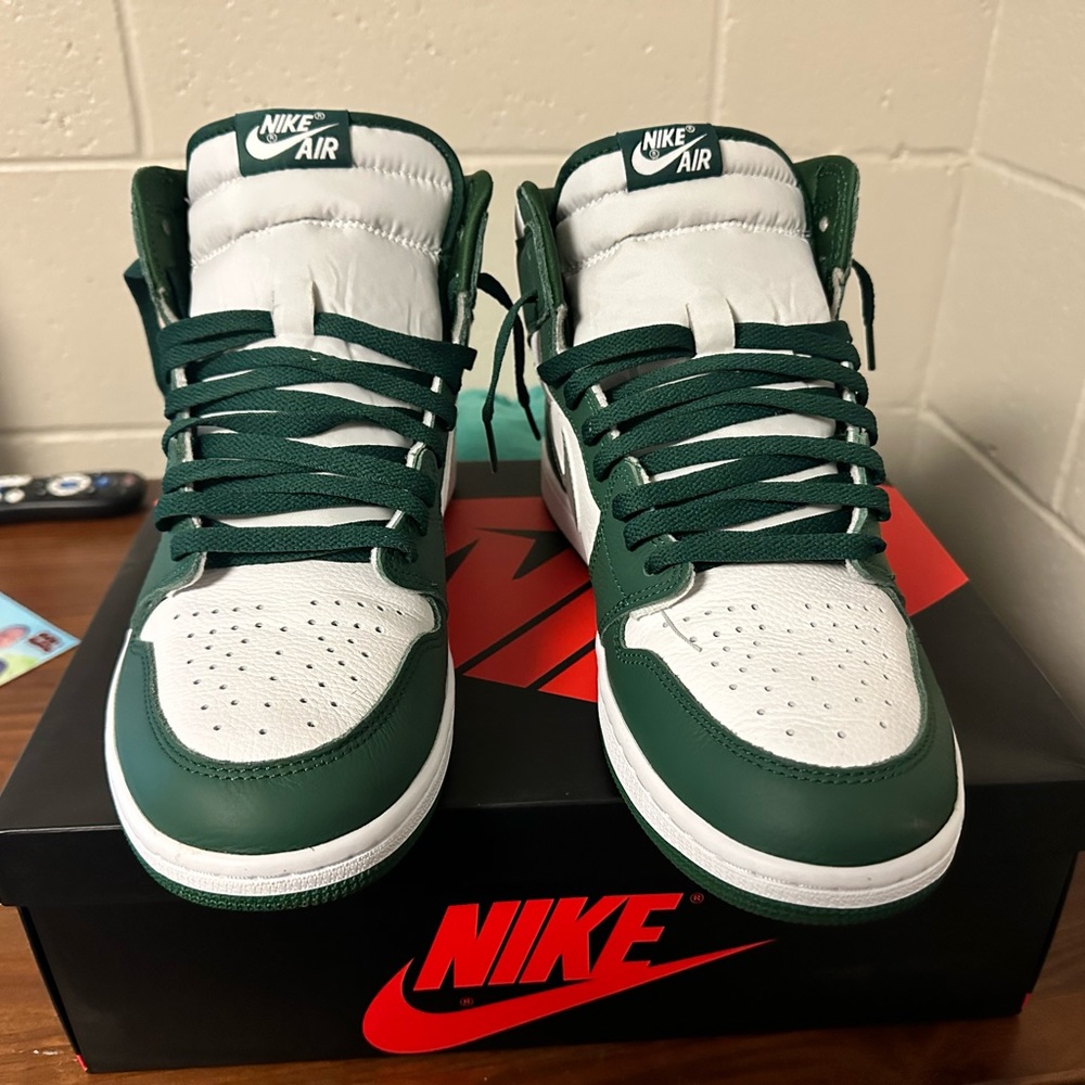Jordan 1 OG Hi Gorge Green Metallic Pack, size 13.